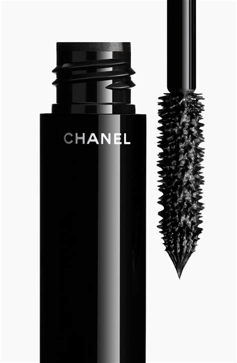 le volumen revolution chanel|chanel mascara le volume boots.